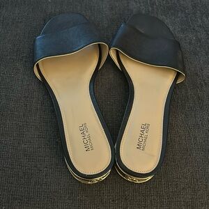 Michael Kors Joys slides